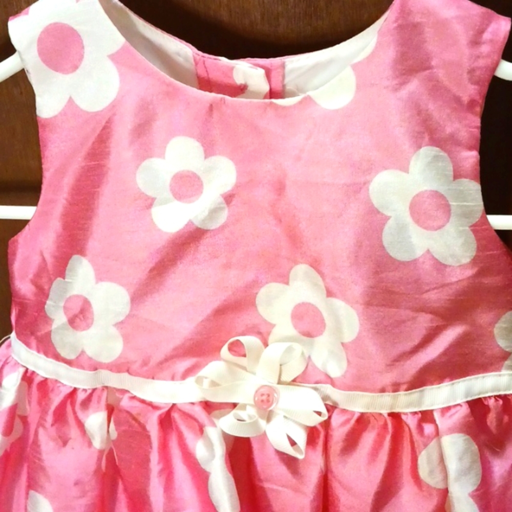 Dress - Picture 3 of 3